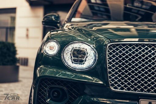 Bentley 為倫敦半島酒店訂製 Bentayga Hybrid 迎賓車