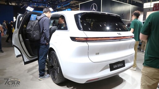 2024 北京國際車展：理想 L6 (Li Auto L6) 實拍