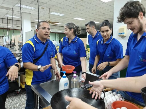 職訓、美食同步交流 南分署拉丁美洲學員手作茶葉蛋
