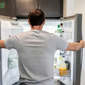 專家揭露冰箱「4大禁放食物」！1物吃下肚恐致癌 2物冰藏變超級級菌