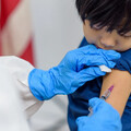 小兒多重病毒感染增，流感＋新冠高燒不退，醫：舊疫苗已失效，應盡快接種XBB疫苗補新抗體