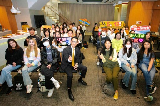 百位青年參訪永慶房屋 國立碩畢學長分享百萬年薪成功經驗