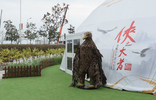 香港舉辦金庸百年冥誕紀念活動 免費一探36尊角色雕塑、打卡神鵰俠侶「雕兄」