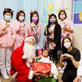 實踐兒童友善醫療 瑞信兒醫基金會聖誕列車送愛竹市立馬偕兒童醫院祝福孩子平安