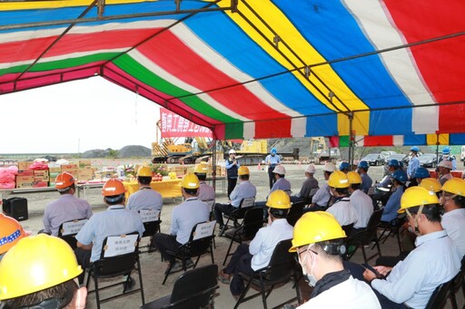 台船建造中油大林石化油品儲運中心 槽車裝卸工廠統包工程開工典禮