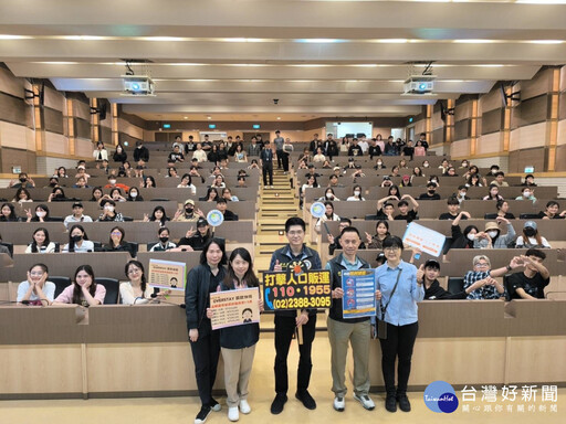 移民署行動列車前進銘傳大學 保障外籍生權益