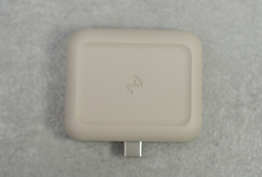 果粉必備讓iPhone以Qi2快充！Allite WQ1 2+1 磁吸無線充電座 & WA1 雙面充電器開箱使用分享
