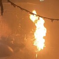 快訊/汐止民宅3樓桶裝瓦斯外洩起火！狂噴烈焰 警消緊急撲滅