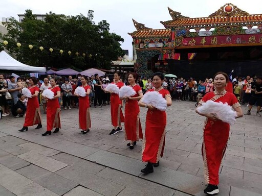安平開台天后宮配合「台南400」活動，於28日下午辦理「古都踩街遊行嘉南華會」