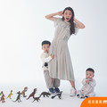 蔡阿嘎榮登《媽媽寶寶》家庭風格獎冠軍！歡樂家庭彷如小小恐龍世界，爸爸樂當兒子的偶像！
