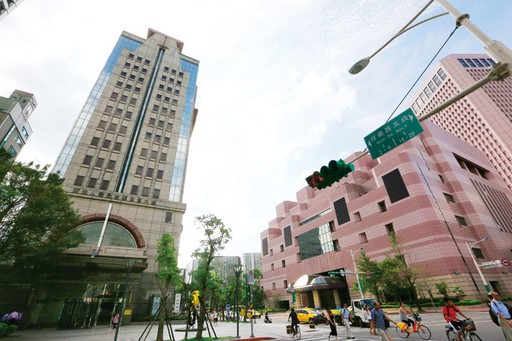 【財經事】吳東進止不住虧損厄運 最值錢的A8都拿出來賣