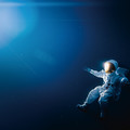 【英語島封面故事】太空經濟時代—上了太空，只講英文行得通嗎？