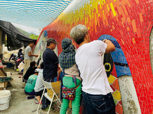 優席夫X冠軍磁磚 攜手部落藝術家打造大型拼貼磁磚藝術牆