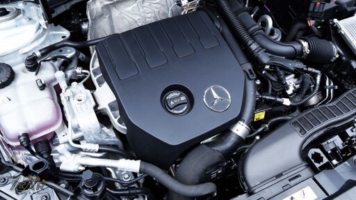 外內整裝更新、48V 動力加持 小改款 Mercedes-Benz GLB 200 七人座 試駕