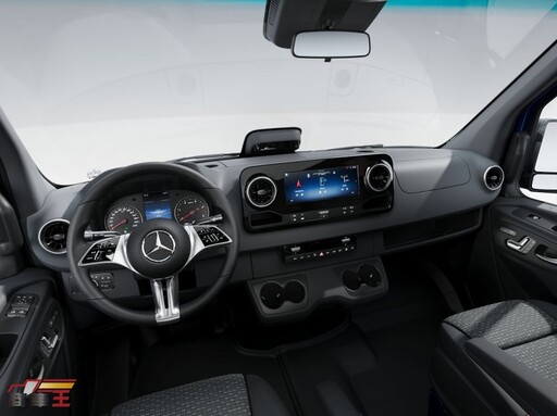 進軍歐洲市場、折合新臺幣 243.7 萬元起 Mercedes-Benz eSprinter 歐洲正式上市