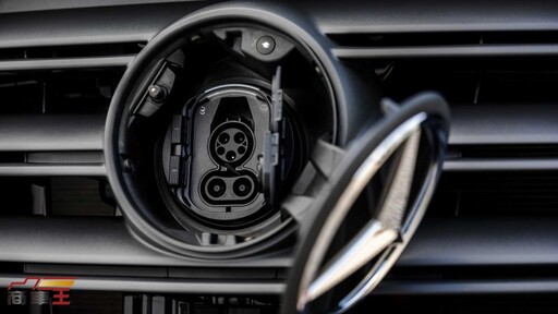 進軍歐洲市場、折合新臺幣 243.7 萬元起 Mercedes-Benz eSprinter 歐洲正式上市