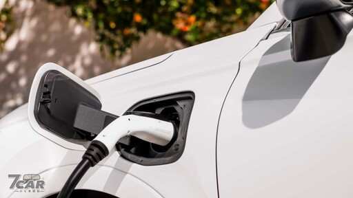 插電式氫燃料電池車 Honda CR-V e:FCEV 正式登場