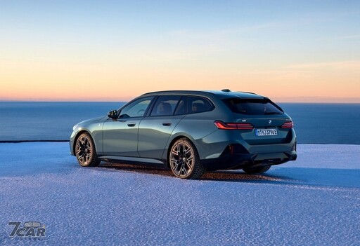 新臺幣 339 萬元起、雙車型編成 全新世代 BMW i5 Touring 預購活動正式啟動