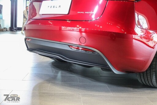 新臺幣 169.99 萬元起 / 預計 4 月起首批交付 全新 Tesla Model 3 煥新版 實拍