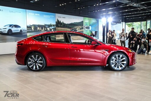 新臺幣 169.99 萬元起 / 預計 4 月起首批交付 全新 Tesla Model 3 煥新版 實拍