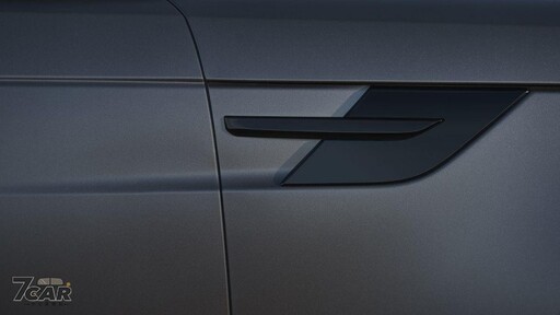 凸顯低調奢華美學 Land Rover 推出 Range Rover Sport Stealth Pack 黑化套件
