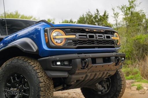 與北美大日食同步亮相 Ford 推出 Bronco Raptor Black Appearance Package
