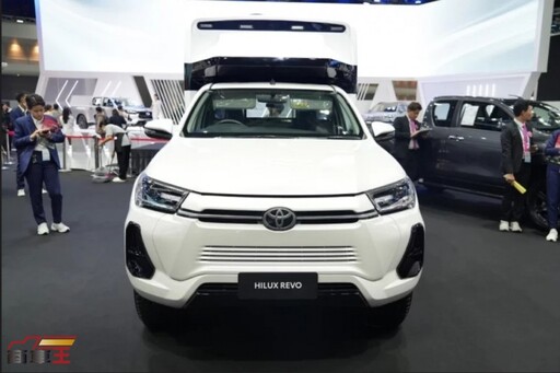 原廠將提供 12 輛用於測試 純電 Toyota Hilux 雙條車首度登場