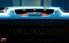 V8 戰力確定回歸，Ram 1500 TRX 將重返市場迎戰 Raptor R