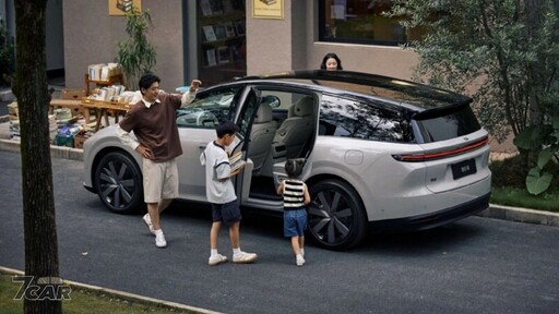 Li Auto i8 登場，六人座純電新車公開亮相