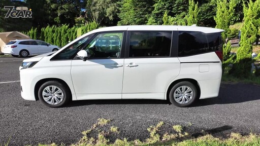 臺灣即將生產的日本暢銷車 Toyota Noah 1.8 Hybrid 海外試駕
