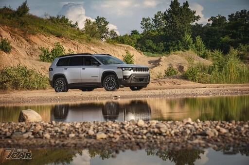 全新大改款 Jeep Cherokee 登場 首度導入油電動力