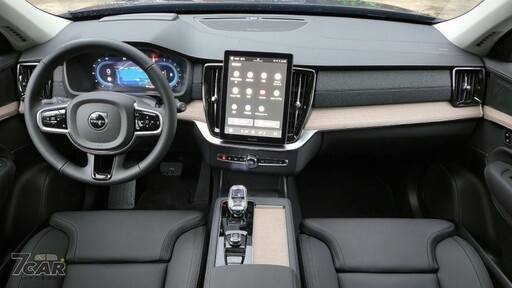 最大的小改 or 最小的大改? 第二代二度小改款 Volvo XC90 B5 Plus 試駕
