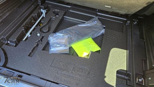 品牌最強悍代表作? Land Rover Defender 110 V8 OCTA Edition One 試駕
