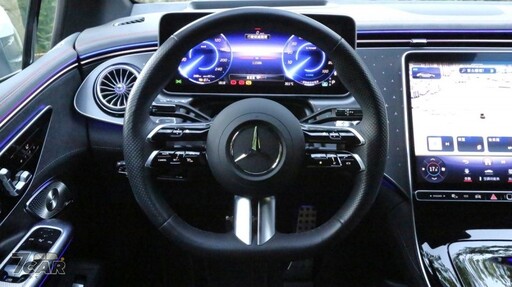 平順、安靜、有力的豪華電動房車 Mercedes-Benz EQE 350+ 試駕