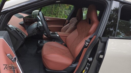 何止小改，性能與續航接升級 小改款 BMW iX xDrive45 M Sport 試駕