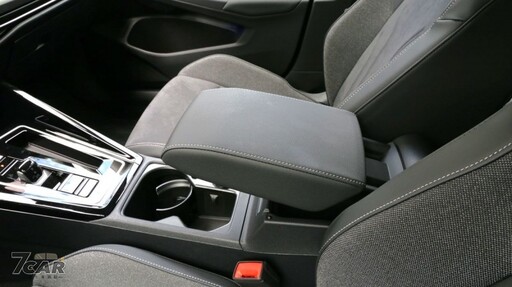 入門不陽春！ Volkswagen Golf Variant 280 eTSI Style 試駕