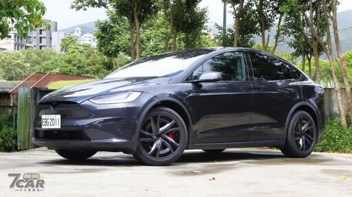 質感、隔音、懸吊再升級！ Tesla Model X Plaid 試駕