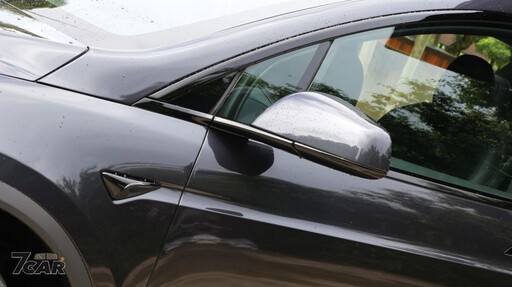 質感、隔音、懸吊再升級！ Tesla Model X Plaid 試駕