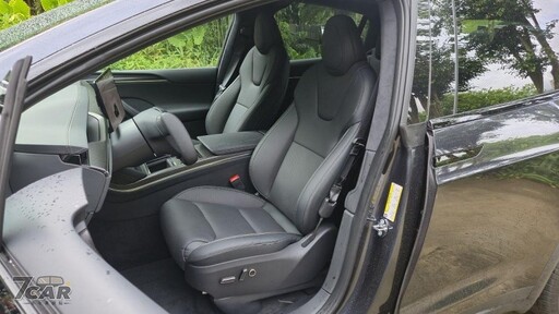 質感、隔音、懸吊再升級！ Tesla Model X Plaid 試駕
