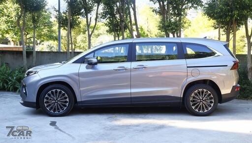 提升動力與科技配置 Hyundai Custin 2.0T GLT-D 試駕