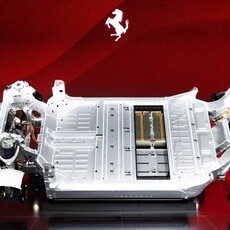 超過 1,000 匹馬力輸出，Ferrari Elettrica 首款純電 GT 預告 2026 年亮相