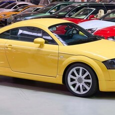 你可能沒看過的 Audi TT，Audi 用 RS4 打造出史上最狂的 TT 原型車