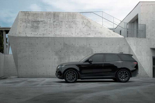 「Range Rover Sport黯影版」難掩黑色魅力 超值身價逼退德系對手