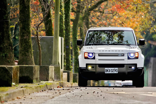 好料端上來、收藏趁現在Land Rover Defender 90 D300 X-Dynamic HSE