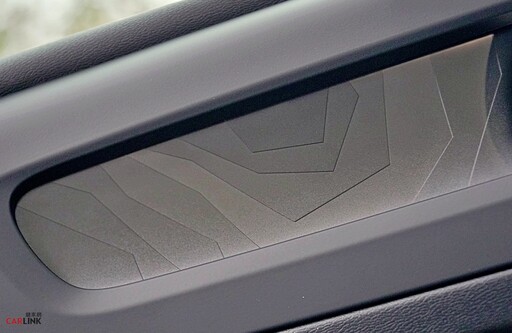 Volvo C40 Recharge提供了充足的衝刺力、抓地力和恰到好處的炫目與實用。還有駕駛樂趣嗎？