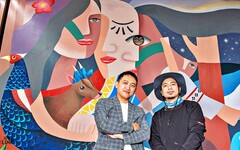 中華汽車藝術打造「零距離的美術館」原民藝術家米路哈勇為汽車廠彩繪藝術！
