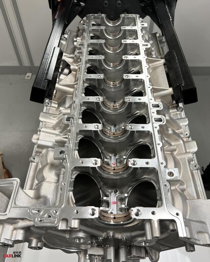 Bugatti為何要發展9500rpm超高轉速V16引擎（一）單純為了取代W16？