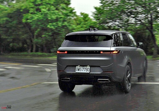 結合了鮮明風格、運動性能和自帶的汽車魅力，在豪華LSUV中獨樹一格。Range Rover Sport
