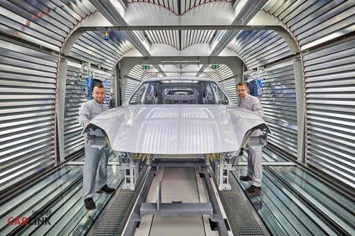 保時捷萊比錫工廠將靈活性極大化，汽油、油電混合和純電動車款將於同一條生產線上製造！