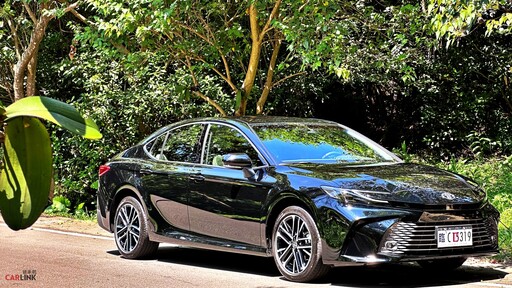 舒適、寬敞、科技，令人耳目一新的Toyota All New Camry，8月起和運租車日租金2,940元起！